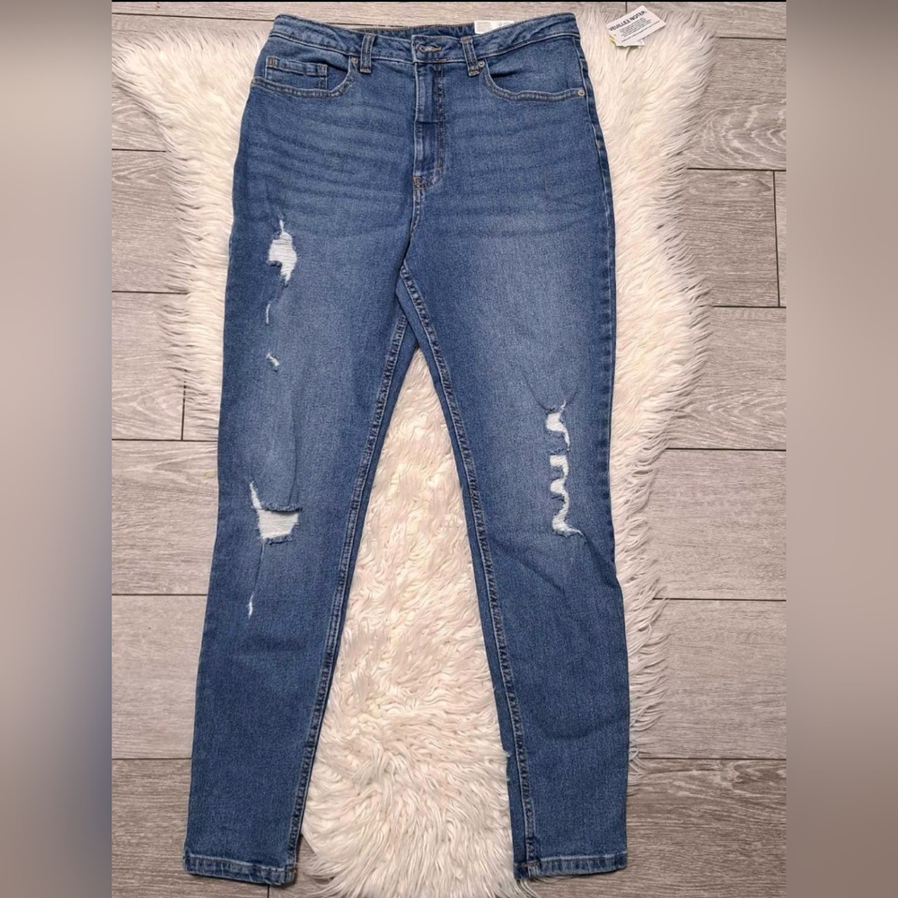 Brand New NOBO Women's Classic Blue Distressed Skinny Jeans